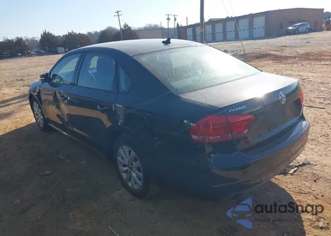 2013 Volkswagen Passat 2.5L Wolfsburg Edition z USA, uszkodzony, nr VIN 1VWAP7A34DC136649